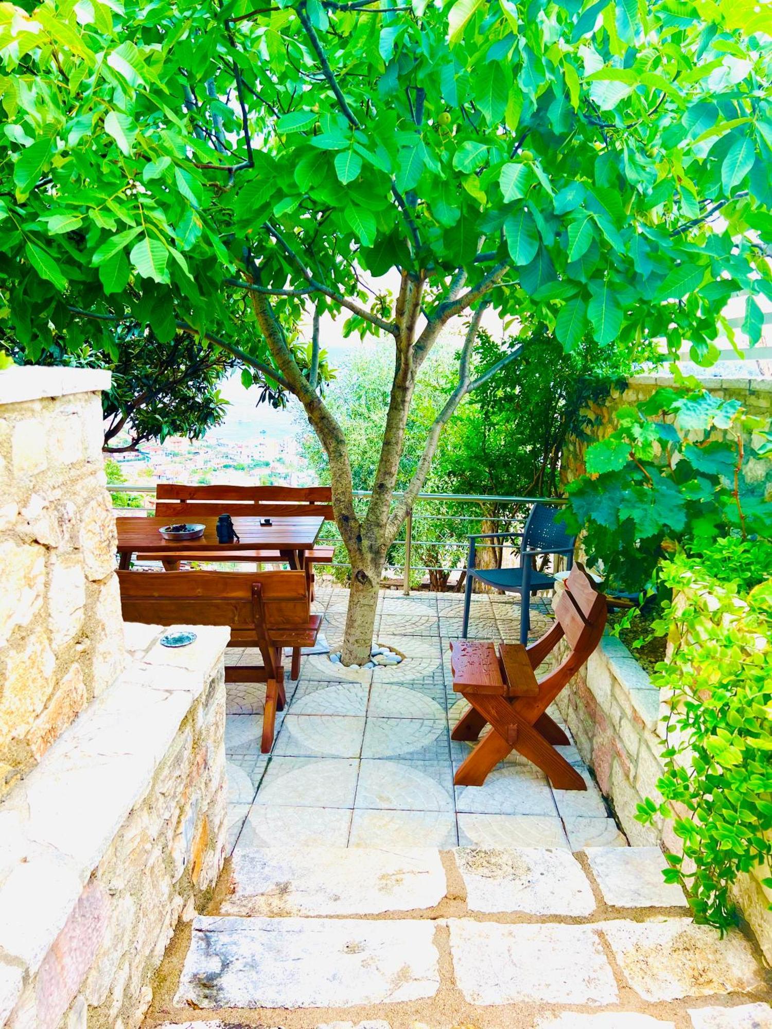 Mistral Inn Himare Luaran gambar